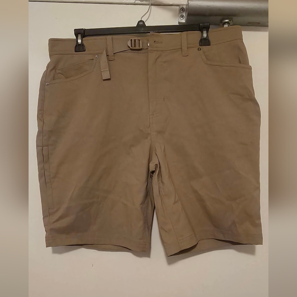 Gerry Weber Tan Flat Front Shorts